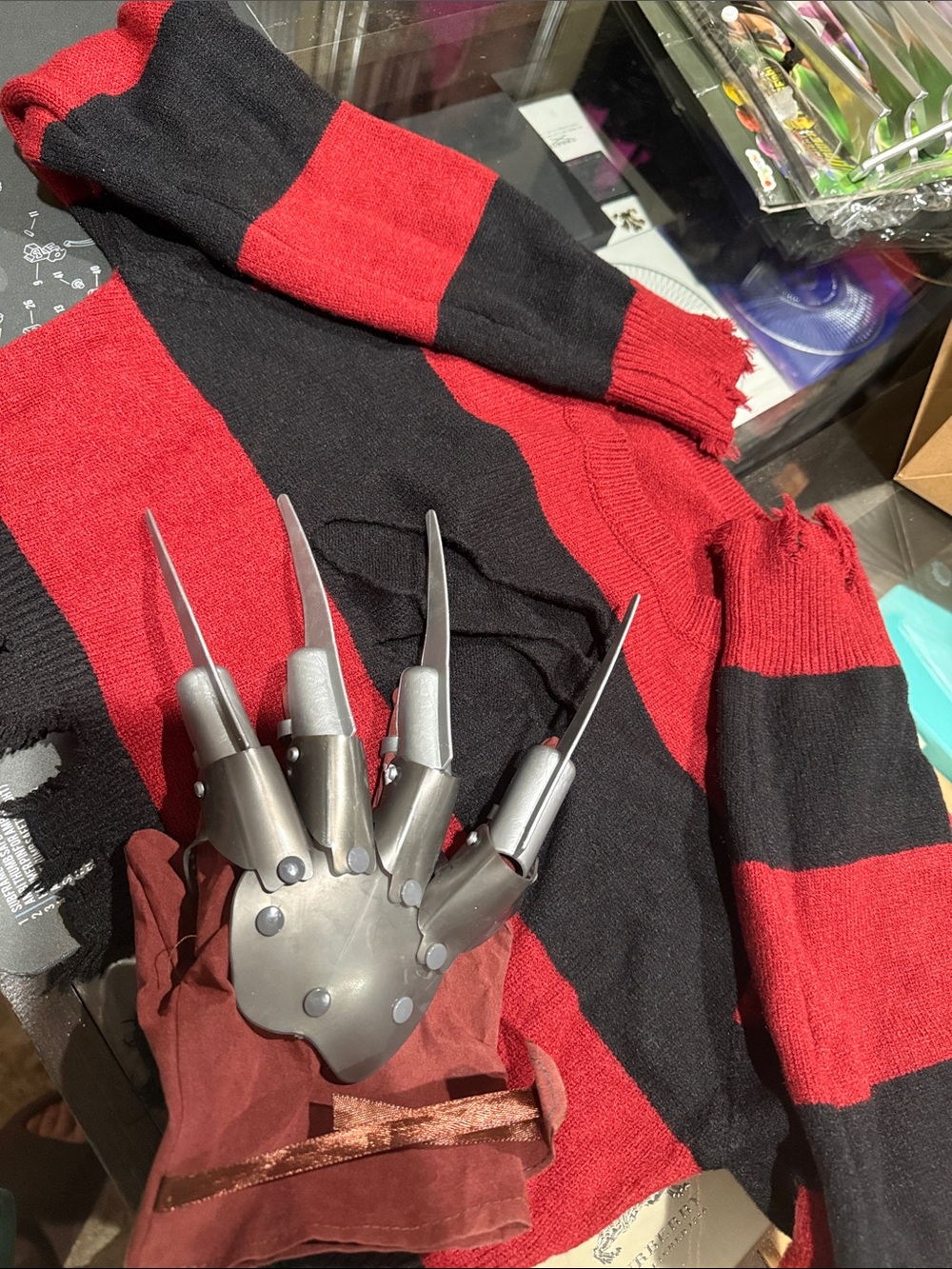 Freddy Krueger sweater and glove